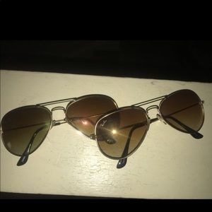 Raybans aviator shades